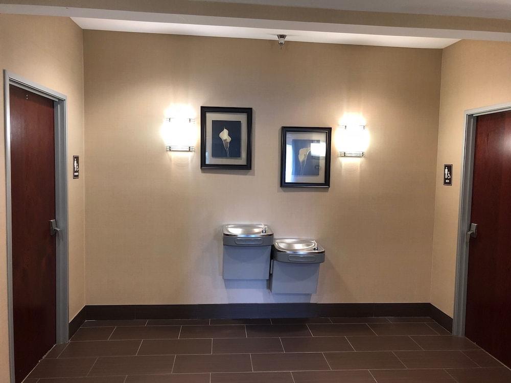Comfort Suites South Elkhart Exteriör bild